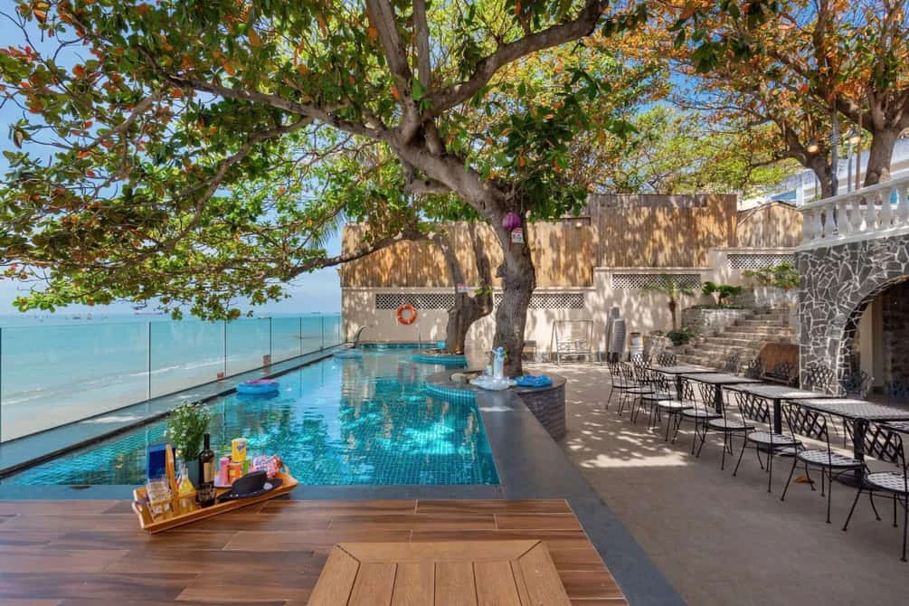 Villa Vũng Tàu sát biển Bãi Trước view biển trực diện – Goby Trip 109TP
