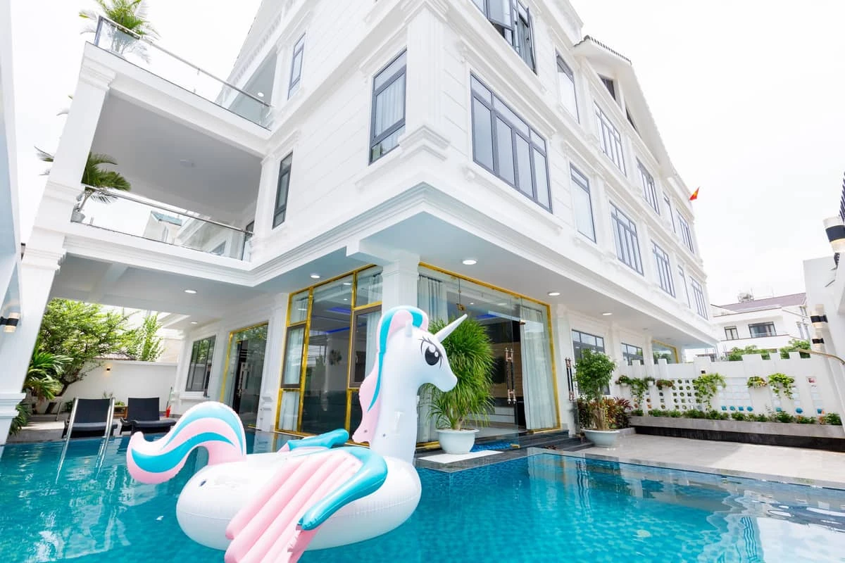 Villa Vũng Tàu 11 phòng ngủ gần biển Goby Trip